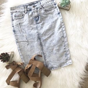 High-Wasted Jean Skirt